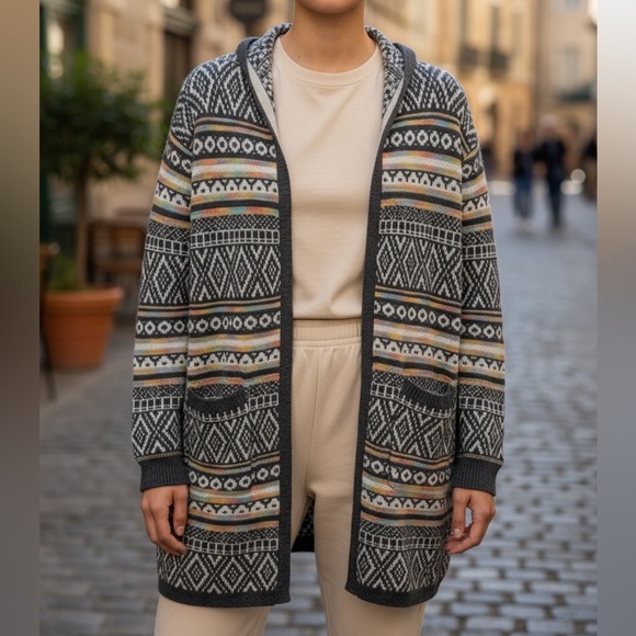 Monteau Multicolor Patterned Sweater - Picture 2 of 12